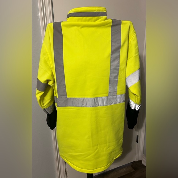 Utility Pro Women’s High Visibility Dual Tone Zip Up Long Sleeve Soft Shell - Picture 4 of 16